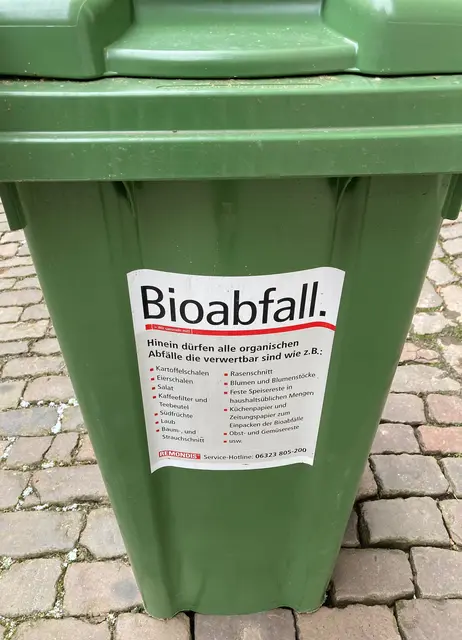 Die Mülltonne bleibt ausnahmsweise einen Tag länger stehen: In Offenbach und Bornheim verschiebt sich die Abfuhr wegen eines Radrennens. | Foto: die Biotonne. Foto: KV SÜW