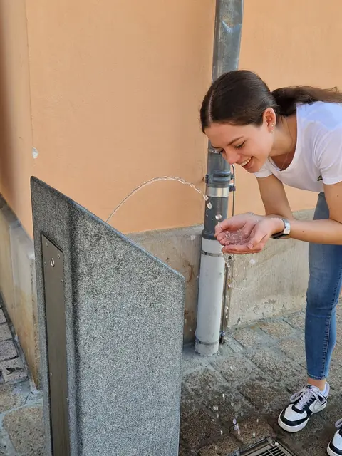 Es ist heiß in der Stadt: Ausreichend Wasser trinken, ist wichtig | Foto: Stadt Speyer