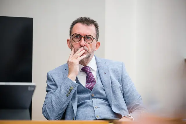 Der saarländische Innenminister Reinhold Jost (SPD) ist gegen Bewährungsstrafen für jugendliche Straftäter. (Archivbild)  | Foto: Oliver Dietze/dpa