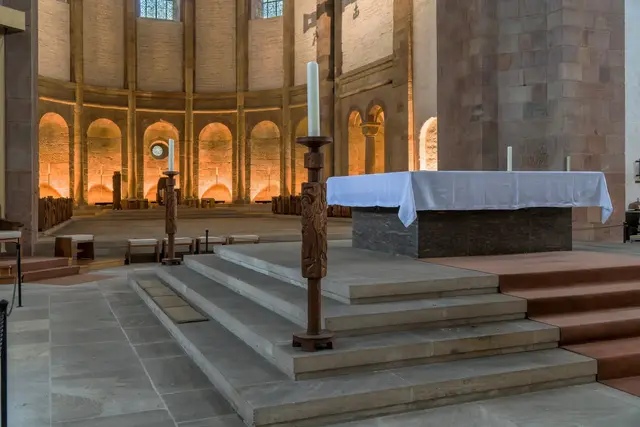 Der Speyerer Dom lädt am Sonntagabend zum Format „Gottesdienst im Dom – mal anders“ ein. | Foto: Domkapitel Speyer/Andreas Möhring