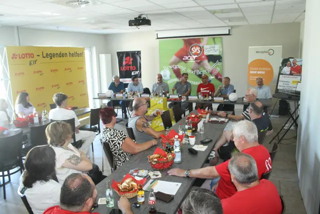 Pressekonferenz beim SV Steinwenden: (von links) Herbert Strauß, Marcus Klein, Marco Reich, Edgar Schmitt, Steffen Schmitt, Ralf Lessmeister und Ralf Guckenbiehl | Foto: Eckhard Richter