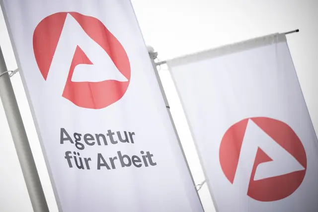 Die Arbeitsagentur sieht neben saisonüblicher Effekte auch eine konjunkturelle Eintrübung am Arbeitsmarkt. (Symbolbild) | Foto: Philip Dulian/dpa