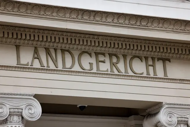Das Landgericht Bonn muss im Fall einer zerstückelten Leiche über die Zulassung der Anklage wegen Mordes entscheiden. (Archivbild) | Foto: Thomas Banneyer/dpa
