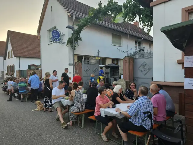 In den Winzerhöfen und auf den Festplätzen erwartet die Besucher beim Weinfest der Freundschaft ein abwechslungsreiches Programm. | Foto: Eva Bender