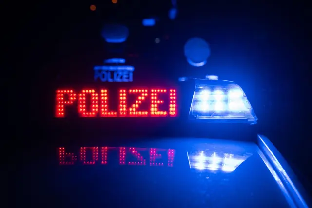 Die Hintergründe des Unfalls sind weiter nicht vollständig geklärt. (Symbolbild) | Foto: Marijan Murat/dpa