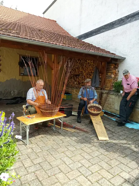 Auch altes Handwerk wird präsentiert | Foto: Anja Stemler