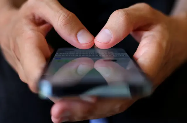 46-Jähriger sucht über Tiktok nach einem Kredit und wird Opfer einer perfiden Betrugsmasche. (Symbolbild) | Foto: Karl-Josef Hildenbrand/dpa