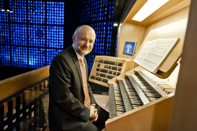 Orgelkonzert in der Gedächtniskirche Speyer: Prof. Dr. Gunter Kennel spielt am Sonntagabend Werke von Bach, Woyrsch und eigene Kompositionen. Der Eintritt ist frei. | Foto: Gunter Kennel/privat