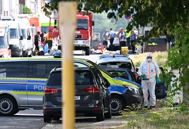 Der Großeinsatz am Dienstag in St. Ingbert zog sich über Stunden hin.  | Foto: Harald Tittel/dpa