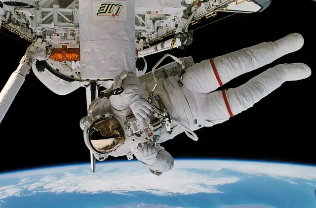 NASA-Astronaut Mark Lee spricht am 8. August im Technik Museum Speyer über vier Space-Shuttle-Missionen und beantwortet Fragen aus dem Publikum. | Foto: NASA