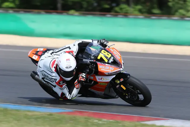 Der Österreich Jakob Rosenthaler vom RT Motorsports Racing Team aus der Sportbike-Klasse | Foto: Harald Göser