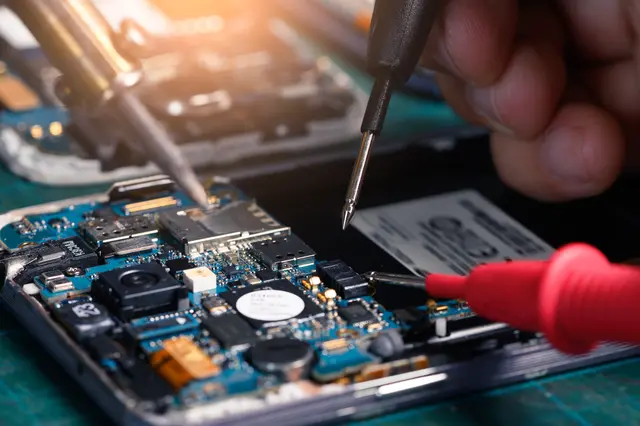 Bei den RPTU Science Talks erklären Forschende spannende Themen aus Technik und Naturwissenschaft verständlich und unterhaltsam | Foto: TimeStopper/stock.adobe.com
