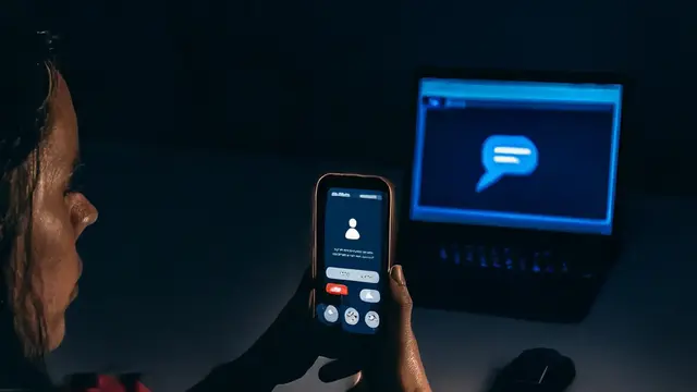Achtung: die Polizei warnt vor neuem Jobscam aus dem Internet | Foto: Heike Schwitalla - erstellt mit KI