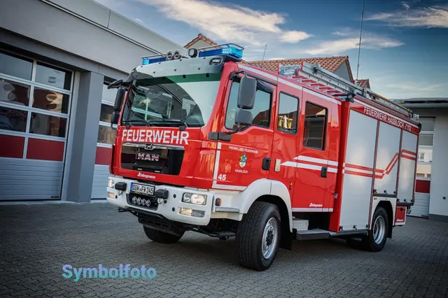Feuer in Haßlocher Kirchgasse: Feuerwehr mit 42 Kräften im Einsatz | Foto: Symbolbild Feuerwehr Haßloch