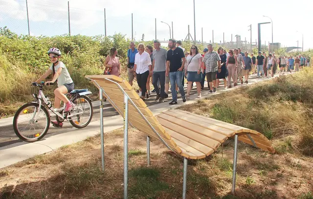 Rund 100 Gäste hatten sich der gemeinsamen Wanderung zur Eröffnung des Radweges angeschlossen.  | Foto: Kreisstadt St. Wendel / Josef Bonenberger