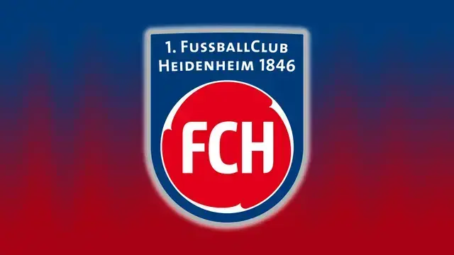 Wolfgang Rummel, Johannes Mayländer und Steve Hildebrand bei der Verlängerung der Partnerschaft zwischen der Allianz Agentur Wolfgang Rummel und dem FC Heidenheim. | Foto: Anouar Touir
