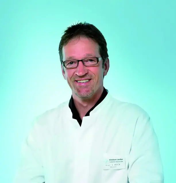 Dr. med. André Reck spricht am Donnerstag, 20. August, um 18 Uhr in der Cafeteria der Klinik Bad Bergzabern über Bewegung und Sport bei chronischen Erkrankungen. Foto: Klinikum Landau-Südliche Weinstraße | Foto: Klinikum Landau-Südliche Weinstraße