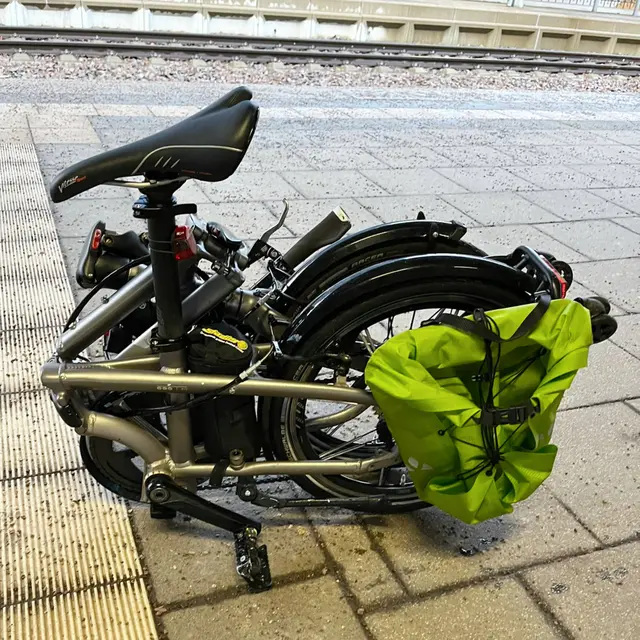 Faltrad gefaltet | Foto: Bero Borutzky, Fahrradzukunft.de