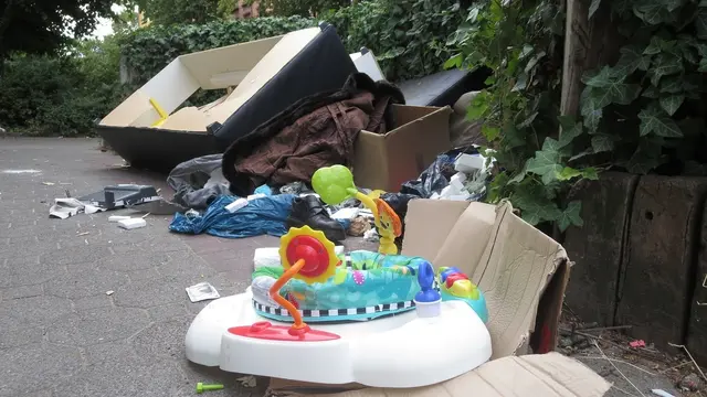 Wer Müll illegal abstellt, muss in Ludwigshafen mit Kontrollen und Bußgeldern rechnen. | Foto: Julia Glöckner