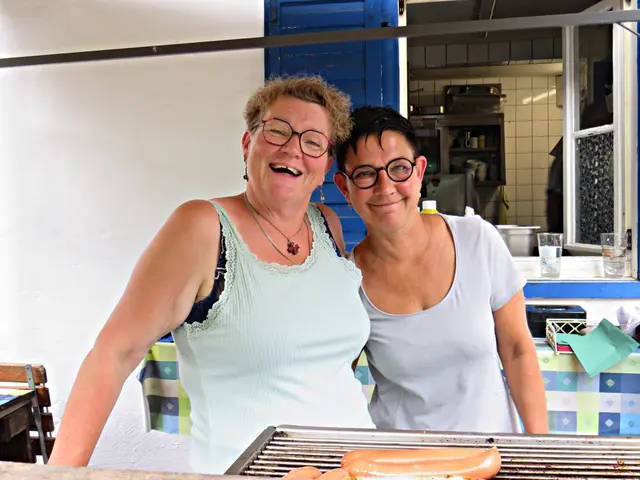 Die beiden Damen vom Grill | Foto: Brigitte Melder