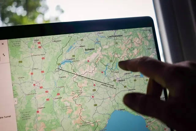 Schöne Strecke: In Google Maps lassen sich am Rechner nicht nur Luftliniendistanzen, sondern auch Flächen messen. | Foto: Zacharie Scheurer/dpa-mag