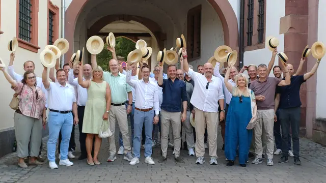 Traditioneller Bürgermeister-Rundgang zum Finale der Weinheimer Kerwe | Foto: Stadt Weinheim