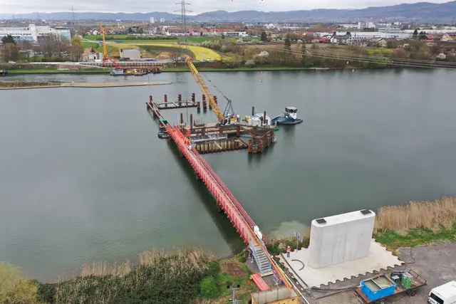 Neckarbrücke Schiffsabweiser im Bau – Blickrichtung Nord | Foto: RPK