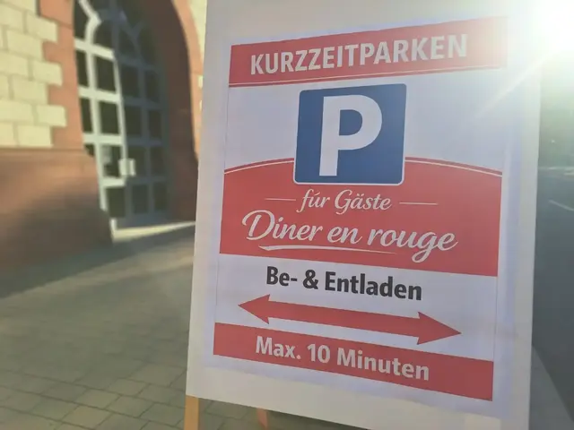 Wer Tische, Stühle, Essen und Getränke mitbringen wollte, durfte kurz an der Fruchthalle parken | Foto: Monika Klein