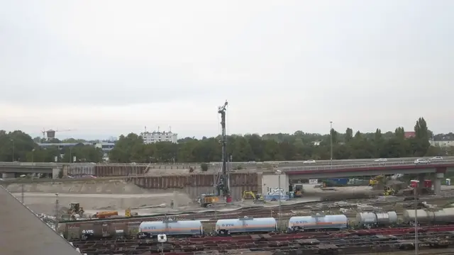 Der nicht mehr genutzte Güterbahnhof wird für den Bau der neuen Hochstraße Nord zurück gebaut | Foto: Julia Glöckner
