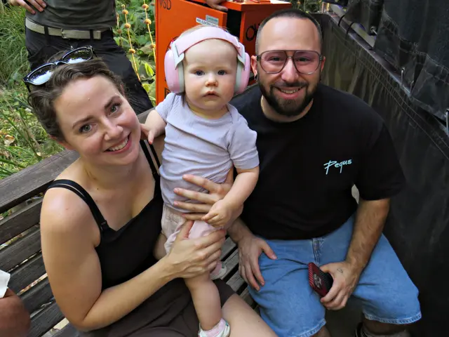Liz, Kalila und Patenonkel Raffa | Foto: Brigitte Melder