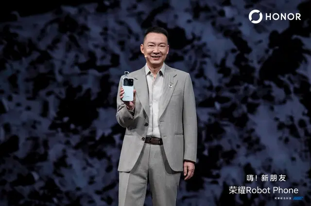 HONOR Robot Phone: Das Smartphone integriert einen vollmotorisierten Gimbal und zielt mit ARRI-LogC3 und Looks auf cineastische Video-Workflows. | Foto: HONOR
