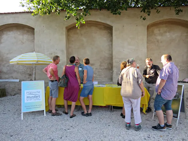 Am Stand der Mundart Stiftung | Foto: Brigitte Melder