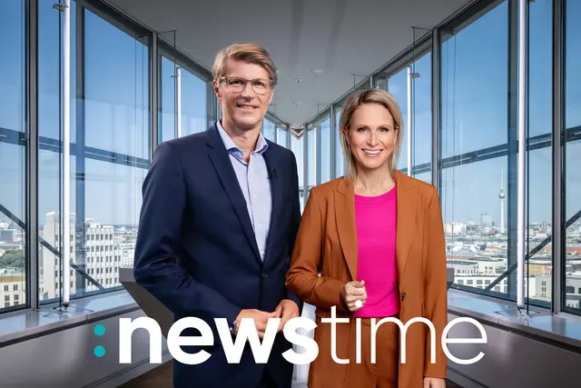 :newstime Sommerinterview: SAT.1 startet am 18. August um 19.45 Uhr eine Reihe mit Gesprächen mit vier Parteivorsitzenden. | Foto: SAT.1, Foto: Claudius Pflug