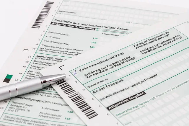 Beim Karrieretag können Interessierte hinter die Kulissen des Finanzamts Speyer-Germersheim schauen und sich über Ausbildung und duales Studium in der Steuerverwaltung informieren. | Foto: johannes86/stock.adobe.com