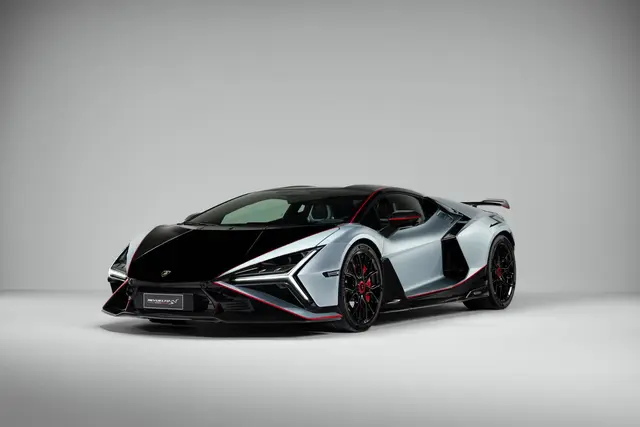 Der auf 1963 Exemplare limitierte Revuelto SV kostet mindestens 583.000 Euro. | Foto: Gabriele Natalini/Lamborghini/dpa-mag
