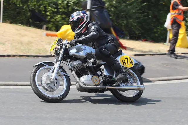 Die NSU Rennmax ist die käufliche Version der Werksmaschine die 1953 in Schotten den Grand Prix mit W. Haas gewinnen konnte | Foto: moto-foto