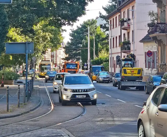 Wer in Durlach mit der Bahn unterwegs ist, trifft ab 17. August rund um den Stachus auf Bauarbeiten an den Gleisen. | Foto: Stadt Karlsruhe, Georg Hertweck
