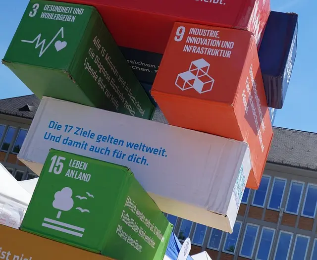 Beim Einkauf oder im Café stoßen viele in Karlsruhe auf fair gehandelte Produkte und Hinweise zu Aktionen rund um fairen Handel. | Foto: Stadt Karlsruhe, Umwelt- und Arbeitsschutz