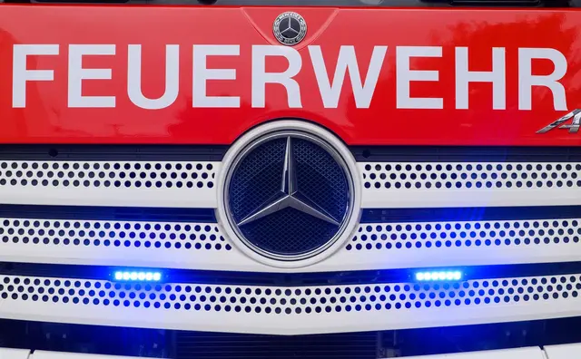 Die Feuerwehr brachte den Brand im Weinberg unter Kontrolle. (Symbolbild) | Foto: Klaus-Dietmar Gabbert/dpa