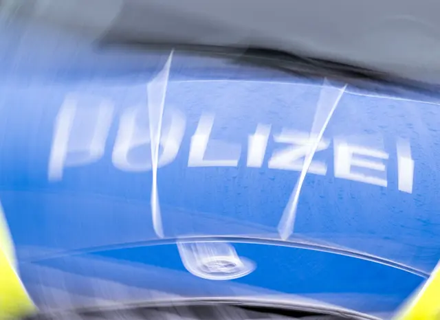 Die Polizei rückte an. (Symbolbild)  | Foto: Soeren Stache/dpa