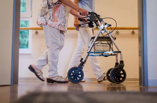 Regionaldirektion zu sozialen Berufen: Sichere Beschäftigungs- und Verdienstperspektiven. (Symbolbild) | Foto: Christoph Schmidt/dpa
