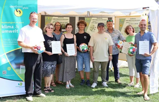 Auszeichnung für nachhaltiges Engagement: Der SV St. Hubertus Ramstein erreichte beim Umweltwettbewerb des Sportbundes Pfalz den zweiten Platz. Die Preise wurden beim #pfalzsport-Festival in Kaiserslautern überreicht. | Foto: Sportbund Pfalz