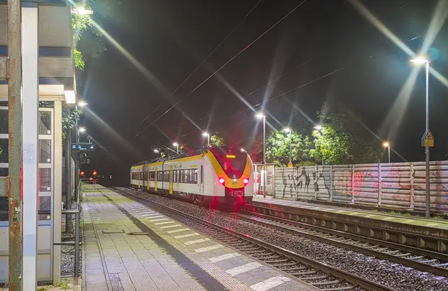 In diesem Regionalzug kam es zu dem Vorfall. (Archivbild) | Foto: Melanie Keul/EinsatzReport24 /dpa