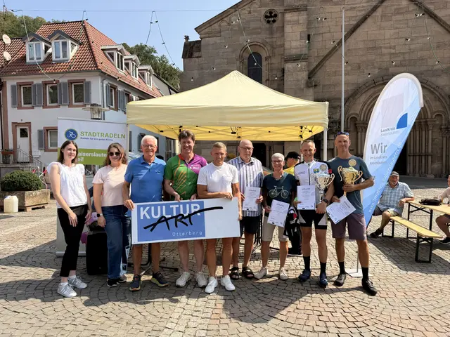 Im Rahmen des musikalischen Frühschoppens des Otterberger Vereins "KulturART" fand die Ehrung der diesjährigen Stadtradeln-Aktion des Kreises Kaiserslautern statt | Foto: Kreisverwaltung KL/gratis