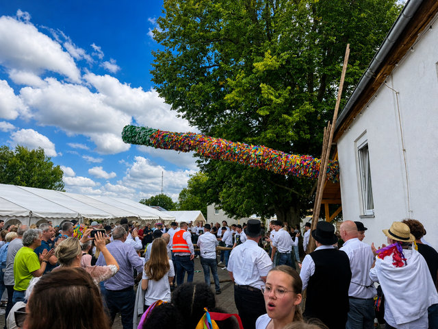 Bei der Kerwe in Morlautern wird der Kerwestrauß auch in diesem Jahr wieder am Turnerheim gesteckt | Foto: Mike Lenz/gratis
