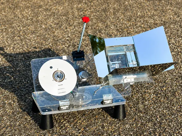 Prototyp eines hybriden Strahlungskühlungs- und Solarsystems zur gleichzeitigen Erzeugung von Strom, Wärme und Kälte
 | Foto: Gan Huang, KIT