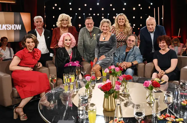 NDR Talk Show: In der Spezialausgabe zum 400. Geburtstag der Reeperbahn kommen bekannte Gäste zusammen, die St. Pauli aus unterschiedlichen Perspektiven kennen. | Foto: NDR Norddeutscher Rundfunk, Foto: NDR/Uwe Ernst