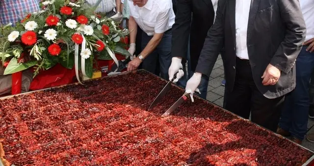 Kerwe Edigheim: Der Quetsche-Kuchen steht für die Stadtteilkerwe | Foto: PS