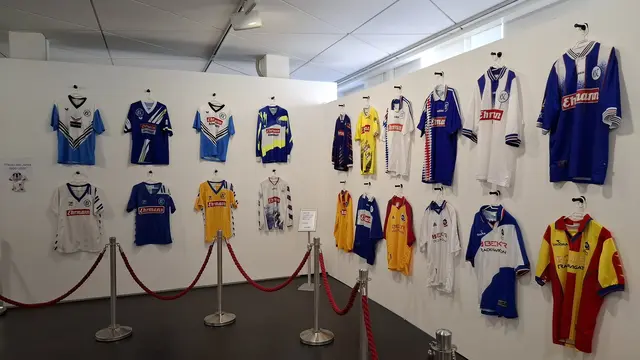 Trikotgalerie | Foto: Rolf Bohrer