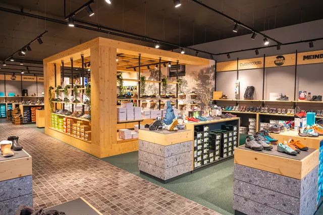 In Hauenstein öffnen am 23. August die Geschäfte der Schuhmeile zum verkaufsoffenen Sonntag. | Foto: CC-BY Pfalz Touristik, Heimatlichter GmbH